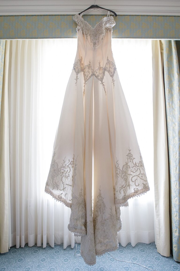 my Stephen Yearick wedding dress + details