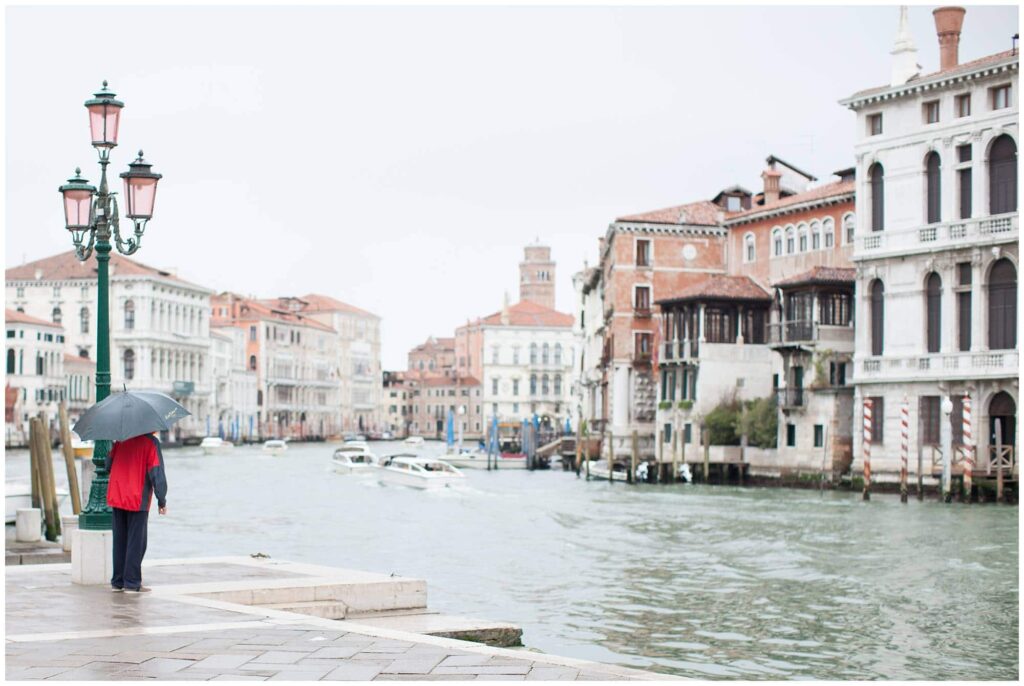 Journey of Doing - Click here for ideas to plan your honeymoon in Venice - including where to stay (and where not to stay), what to see, what tours to book and more!