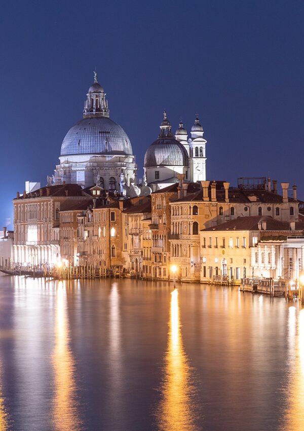 Journey of Doing - Planning a romantic weekend in Venice? Whether an anniversary, honeymoon, or a quick trip, click here for recommendations to make your trip one to remember!