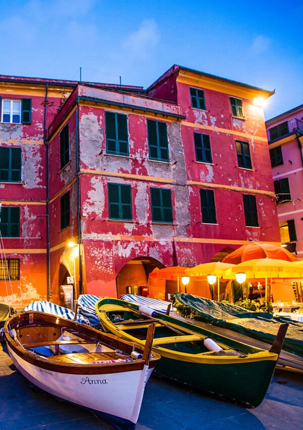 Journey of Doing - Wondering what to do in Cinque Terre? This guide covers the best activities, tours, restaurants, gelato shops, and more to help you plan the perfect trip!