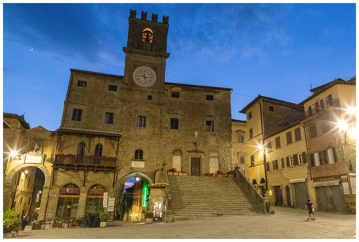 Journey of Doing - UPDATED 2021: Read more about the 11 best hill towns of Italy - where to stay, where to eat, and what not to miss in the most popular towns in Tuscany & Umbria.