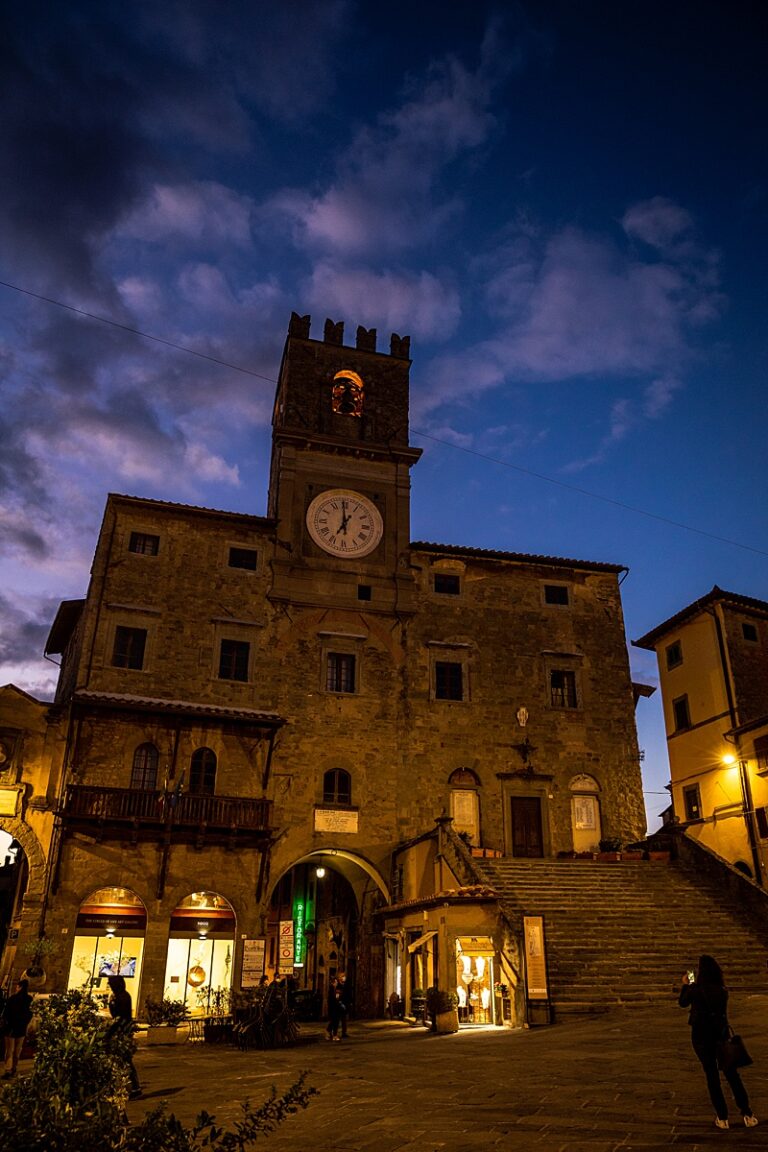 Hill Towns of Italy: 11 Beautiful Places to Visit in Tuscany & Umbria