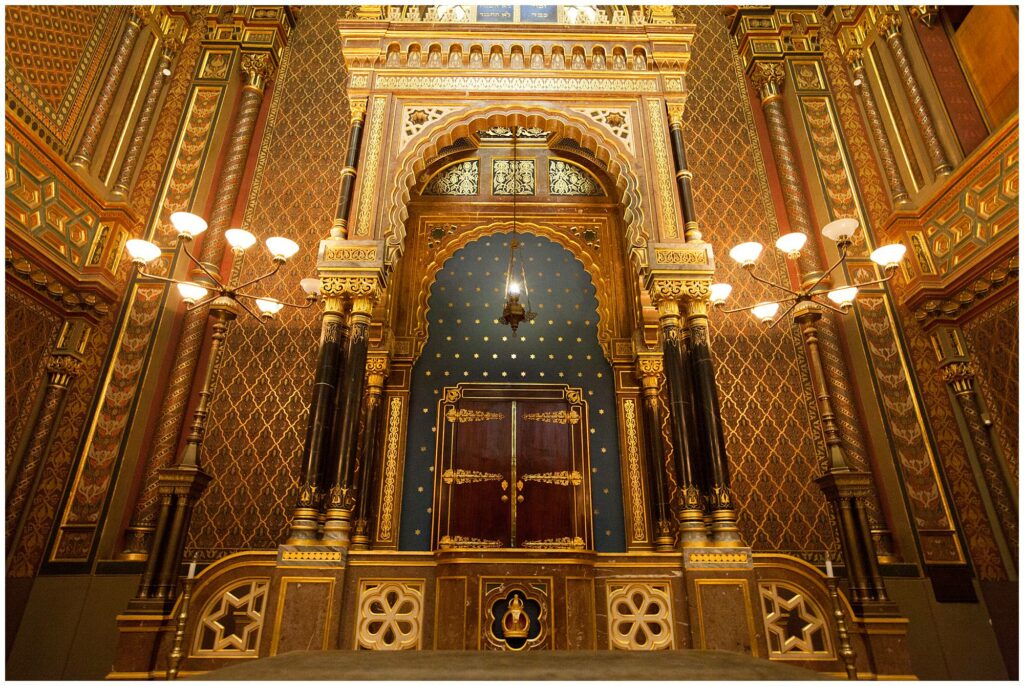 Journey of Doing - Prague synagogue tour