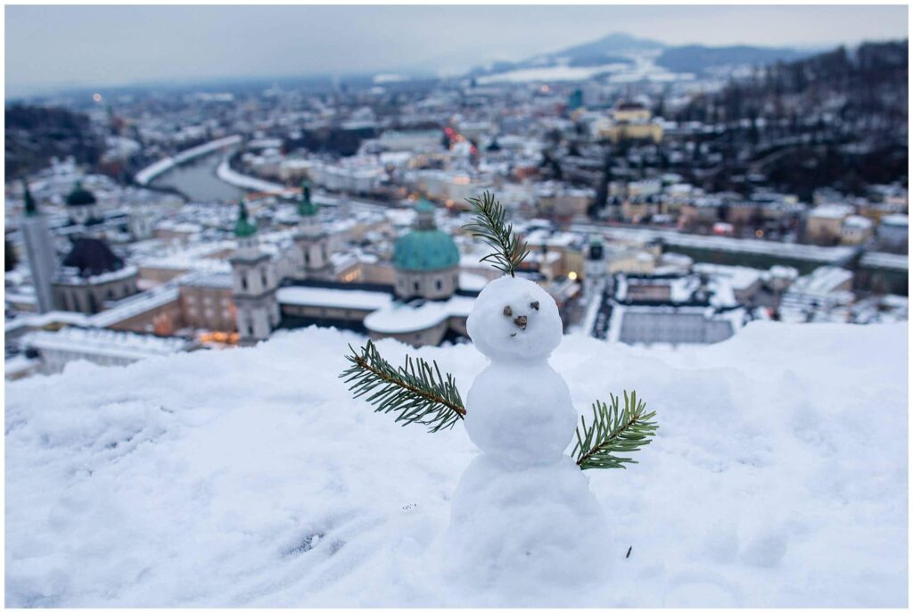 Does it snow in Salzburg in December?