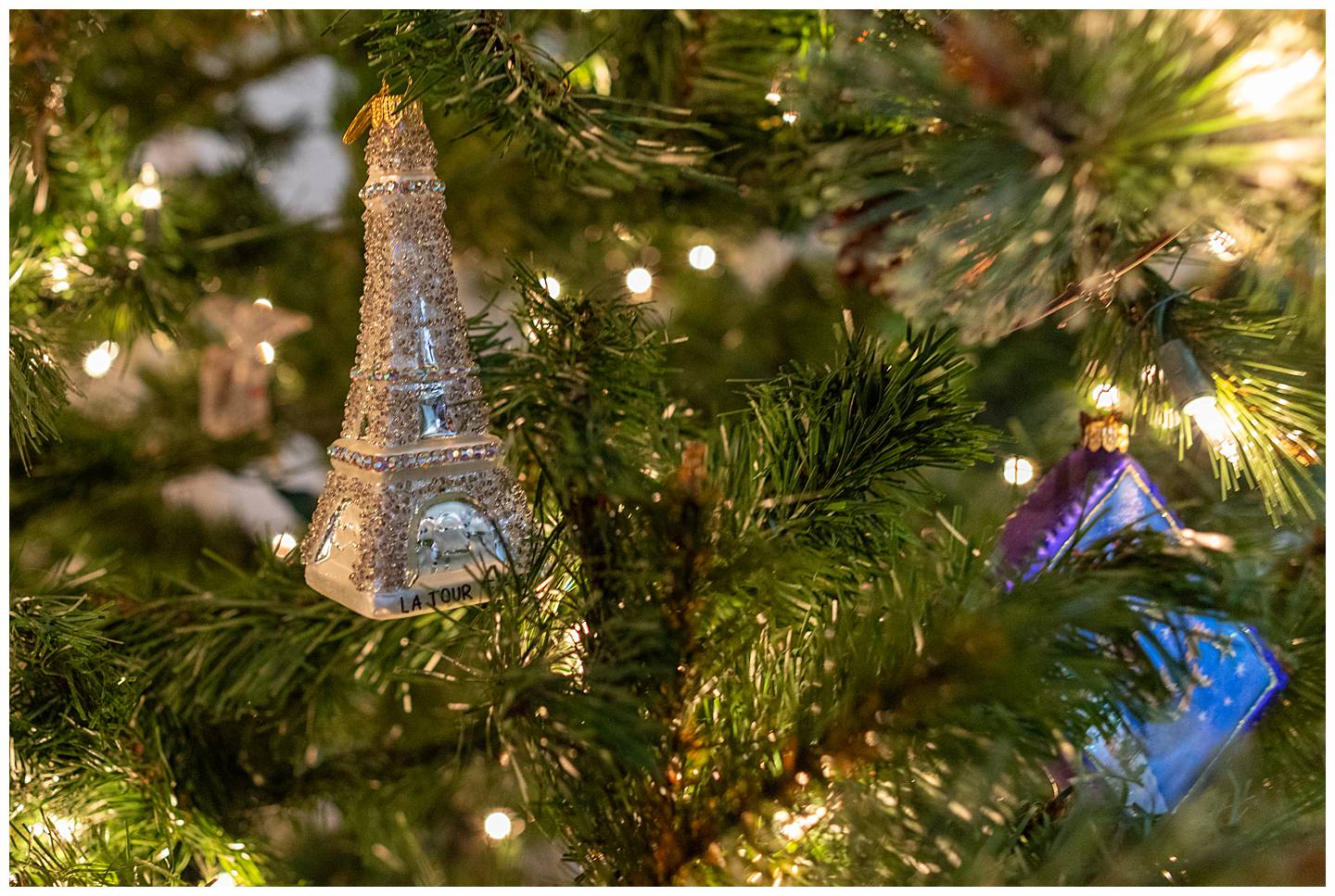 journey of doing - Christmas ornament souvenirs
