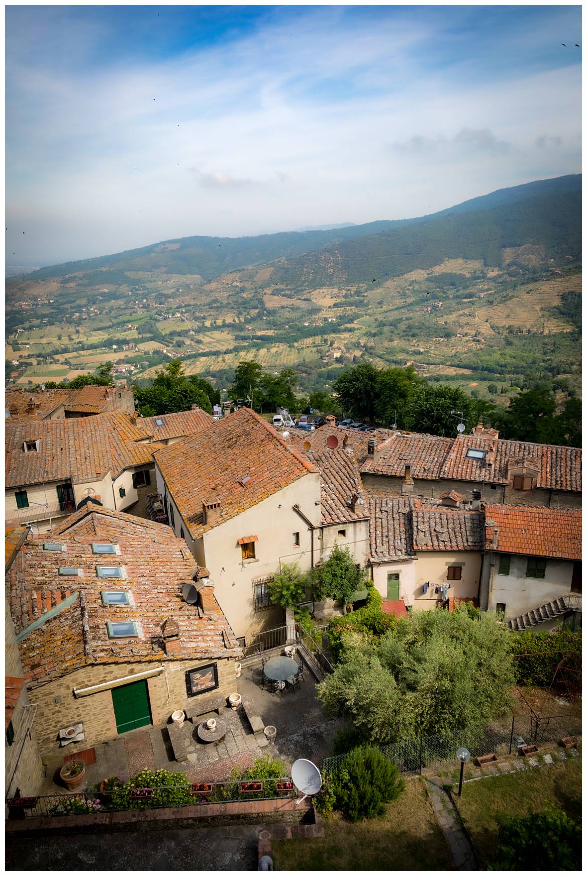 Journey of Doing - Much has been said about Cortona Tuscany and it should be experiences as more than a day trip in Tuscany. Click here for more ideas on why and where to stay and eat!