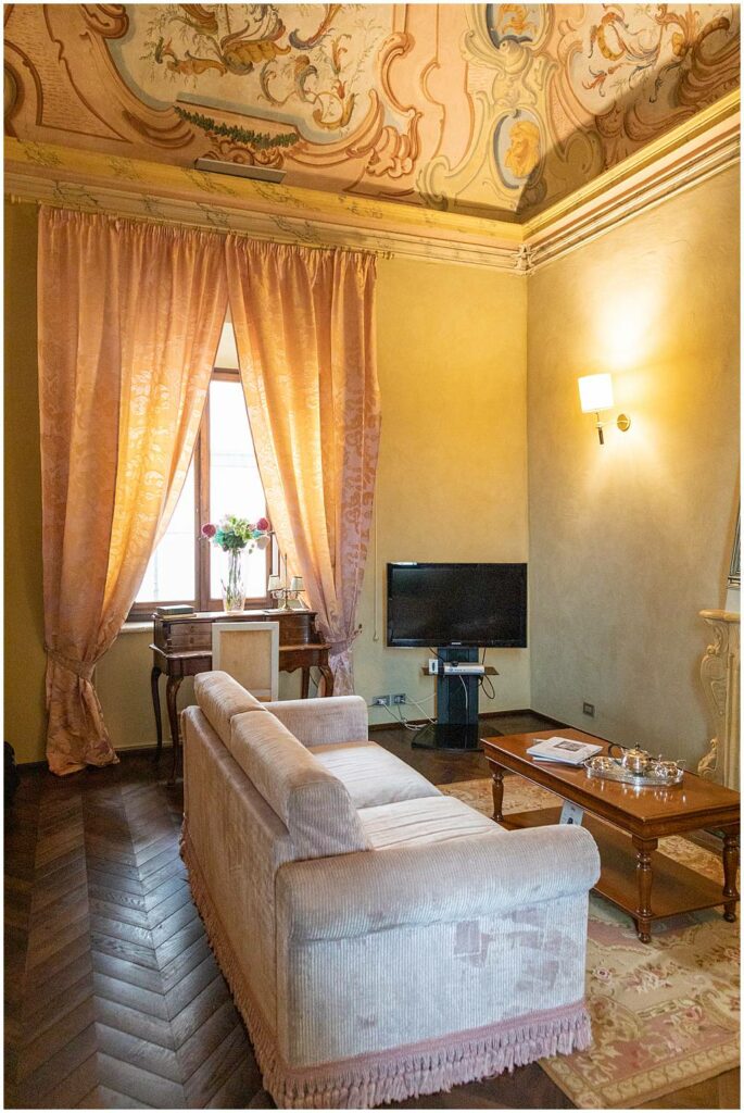 Where to Stay in Montepulciiano - Where to stay in Tuscany - Palazzo Carletti Albany Suite