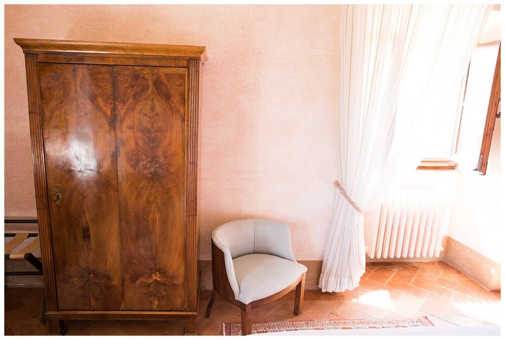 Borgo Pignano villa room with charm