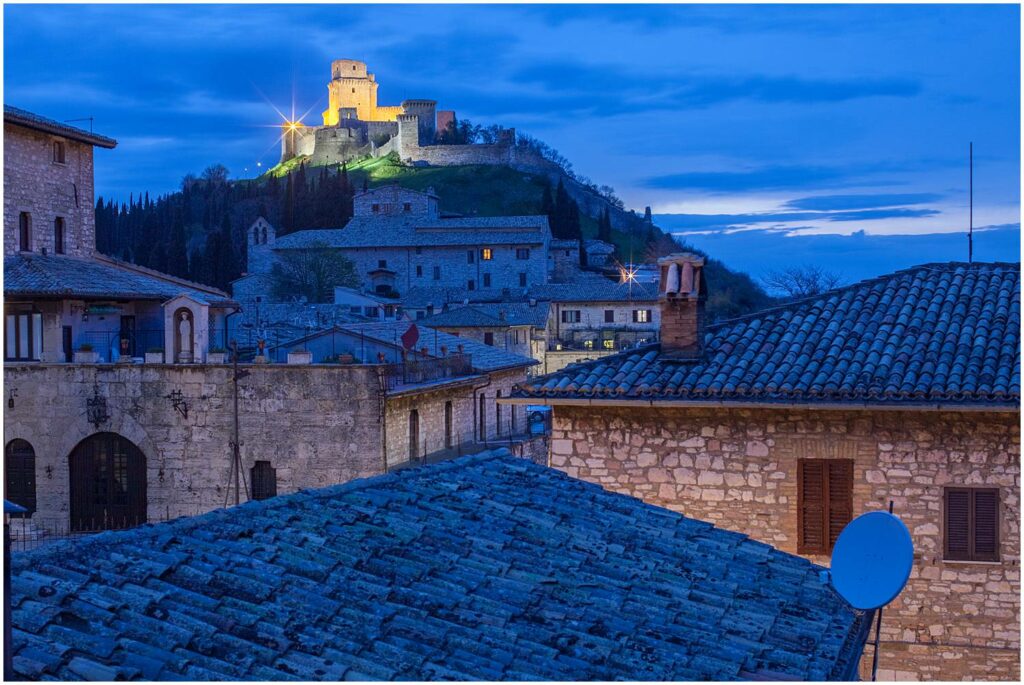 Journey of Doing - Click here for 5 non-sponsored hotel & resort reviews of where to stay in Umbria to ensure you choose the right place for your trip to Italy!